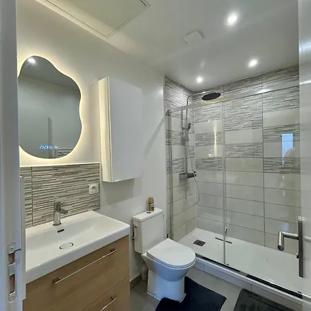 Au Coeur De A 5 Minutes De La Cathedrale Apartment *